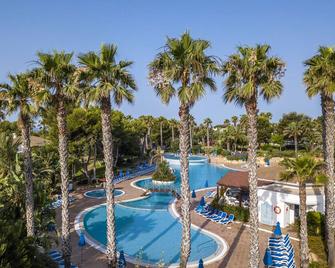 Princesa Playa Hotel & Apartamentos - Ciutadella - Pool