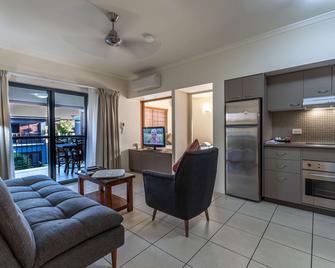 Southern Cross Atrium Apartments - Cairns - Pokój dzienny