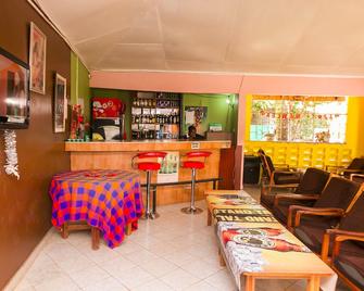 Rozala Motel - Bondo - Bar