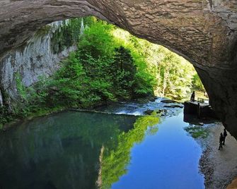 Le Champ des Lys - Amancey