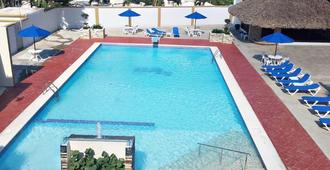 Matum Hotel & Casino - Santiago de los Caballeros - Pool