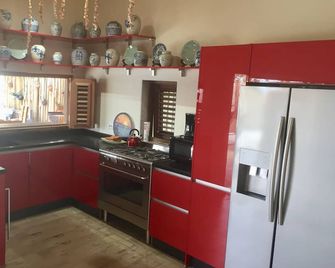 Private, Natural, Couples-Only Piece Of Paradise Focused On Nature And Peace - Sint Willibrordus - Cocina