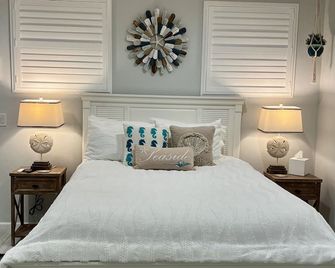 Charming Private Suite, Close to Siesta Key, Florida - Sarasota - Bedroom
