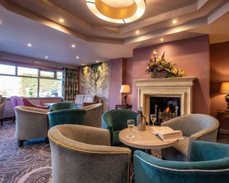 The Lodge Hotel - Coleraine - Area lounge