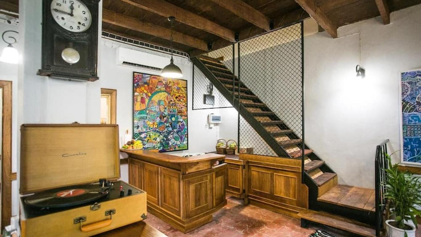 Barn1920s Hostel