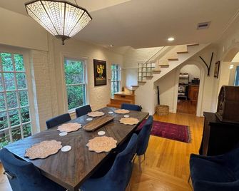 Charming 3-bedroom home in the heart of University Park - Dallas - Comedor