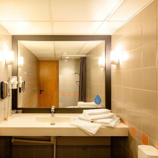Metropol Hotel image 1