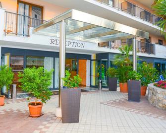Hotel Garda Bellevue - Limone sul Garda