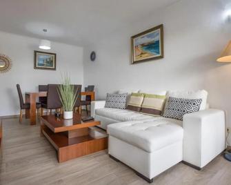 Apartamento Navegador - Sagres - Pokój dzienny