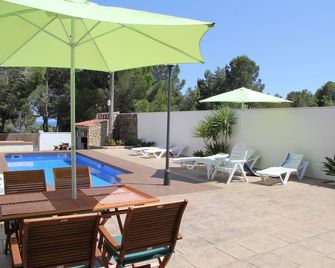 Villa with private pool 800m from the beach and 35 min from Port Aventura - L'Ametlla de Mar - Piscine
