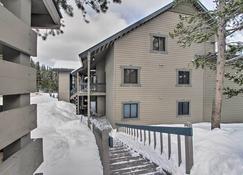 Steps to Ski Lifts - Condo with Walk-Out Patio! - Big Sky - Gebäude