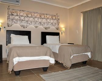 Tuuthebe Lodge - Letlhakane - Habitación