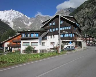 Hotel Nuovo Pecetto - Macugnaga - Building