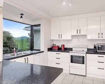 The Top Deck (Longer Discounted Corporate Stays Are Welcome) - Rotorua - Cuisine