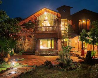 Regenta Resort Aranyaani - Khawāsa - Edificio