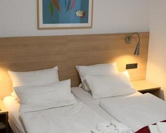 Hotel Haus Vom Guten Hirten - Münster - Bedroom