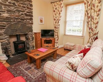 Nutkin Cottage - Windermere - Living room