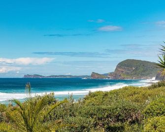 At Blueys - Blueys Beach - Playa