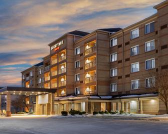 Courtyard by Marriott Cleveland Airport/South - Middleburg Heights - Building