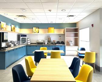 Comfort Inn and Suites Calhoun South - Calhoun - Ruokailuhuone