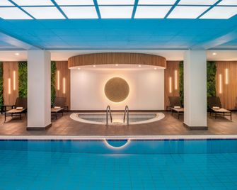 Munich Marriott Hotel - מינכן - בריכה