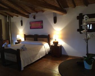 Su Pasiu Hotel Muravera - Muravera - Schlafzimmer