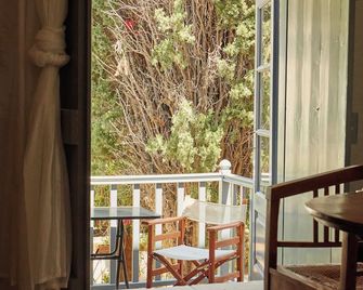 Bratsera Hotel Hydra - Hydra - Balcony