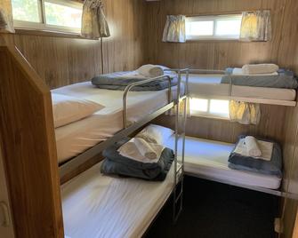 Koonwarra Holiday Park - Lakes Entrance - Bedroom