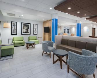 Holiday Inn Express & Suites Bryan - College Station By IHG - Bryan - Lounge