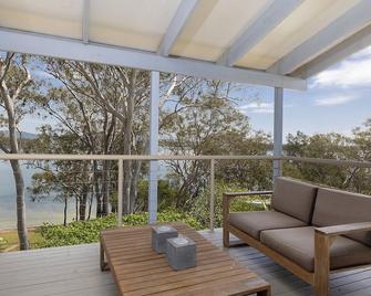 Wallis Lake Retreat-Between the ocean and the lake - Forster - Balcony