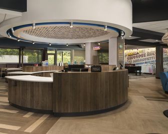 Tru by Hilton Chicopee Springfield - Chicopee - Lobby