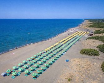 Hotiday Montalto Marina - Montalto di Castro - Plaża