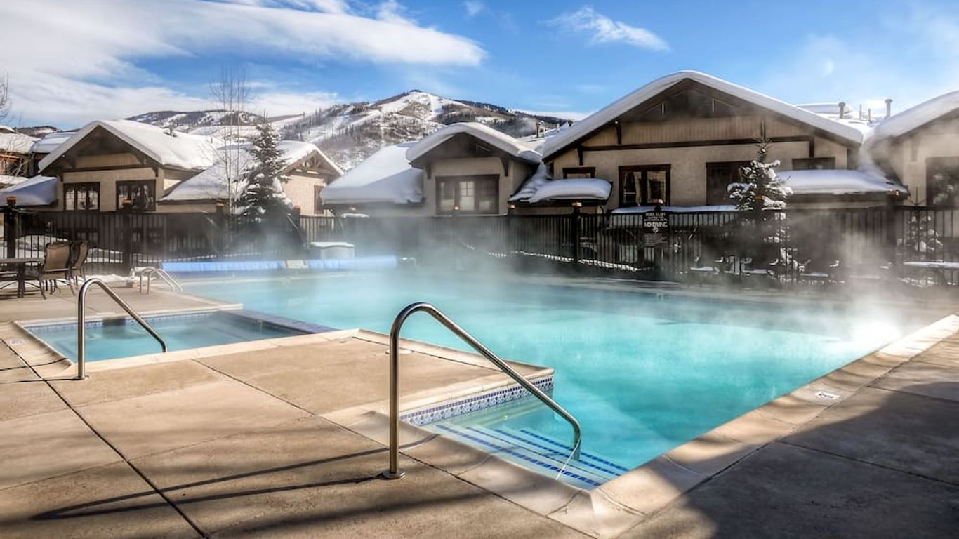 Eagleridge Lodge & Townhomes