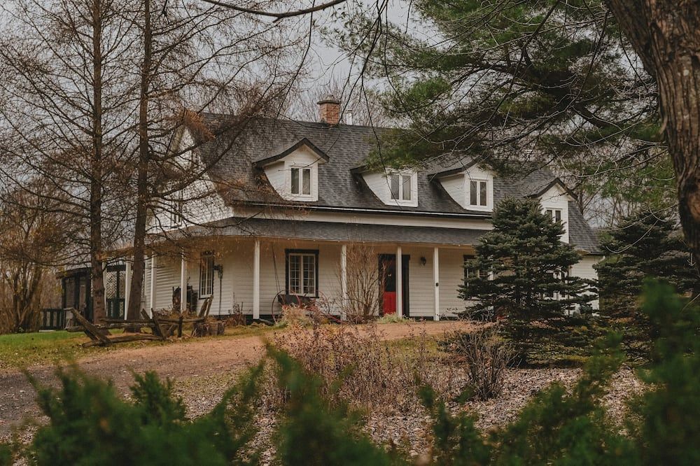 Auberge Augustin - Sainte-Adèle - Bâtiment