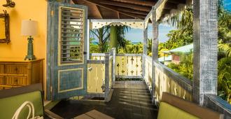 Country Country - Negril - Balcony