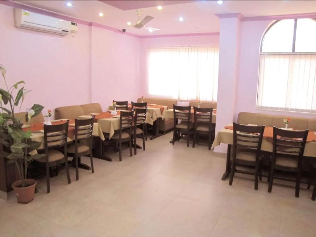 Hotel Surya Palace - Margao - Restaurante