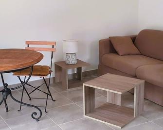 Gîte Dans Vignoble du Minervois - Pouzols-Minervois - Sala de estar