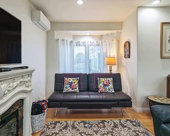 Sq Sequim Sunrise Apartment - Sequim - Sala de estar