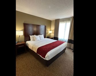 Charlotte Suites by IHG - Charlotte - Phòng ngủ