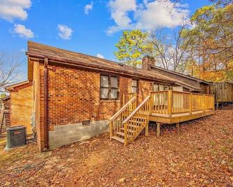 The Homeplace Abode S - Fayetteville - Building