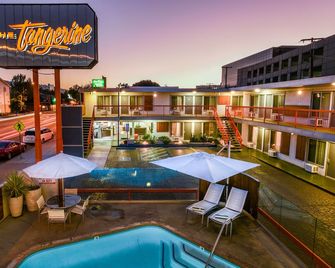 The Tangerine - a Burbank Hotel - Burbank