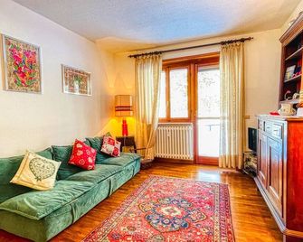 Appartamento Montello 35 Bis - Affitti Brevi Italia - Bardonecchia - Living room