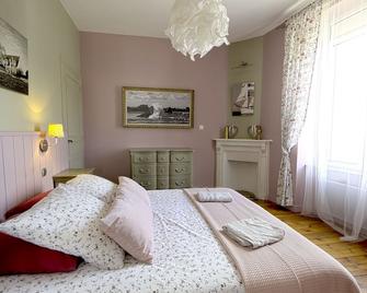 L'Equipage aux Gites du Port de Paimpol - Paimpol - Schlafzimmer