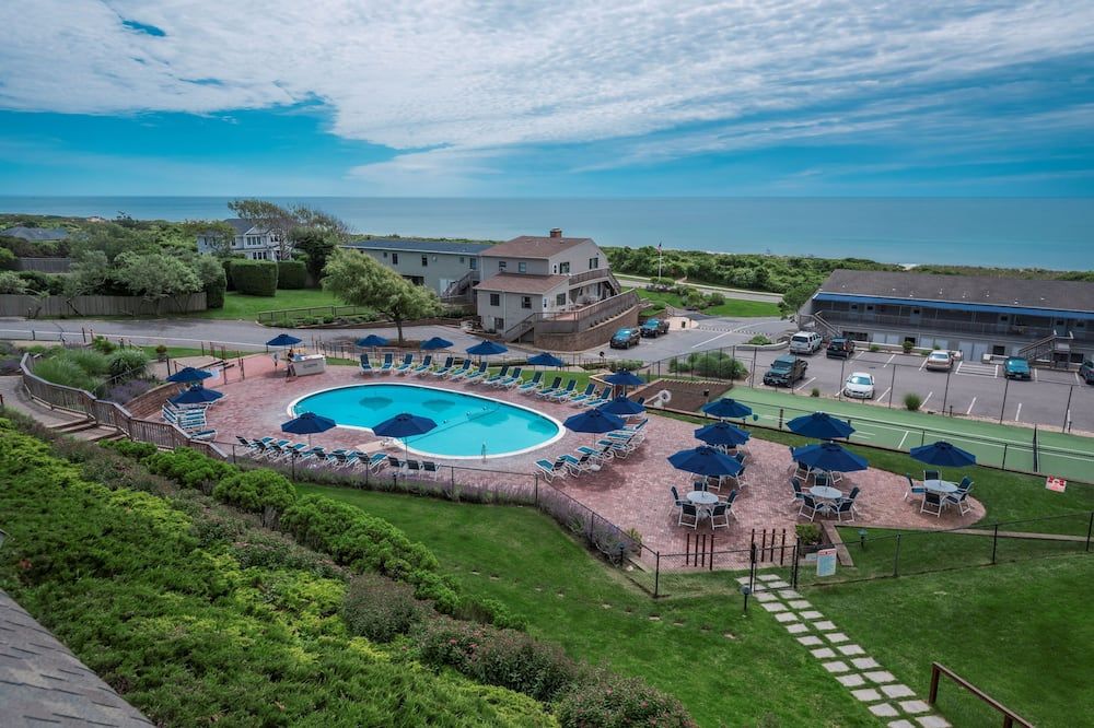 بيتش كومبر ريزورت آت مونتوك - مونتوك - حوض السباحة