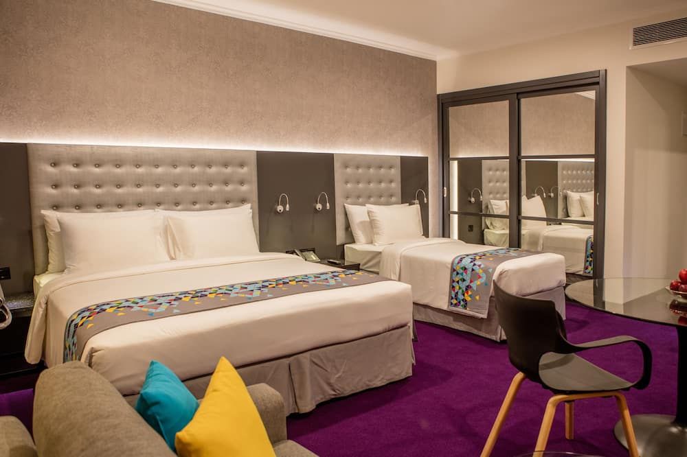 فيرواي كولومبو - سري لانكاس فيرست هوتل ويذ روبوت تيكنولوجي