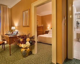 Hotel Angelis - Prague - Bedroom