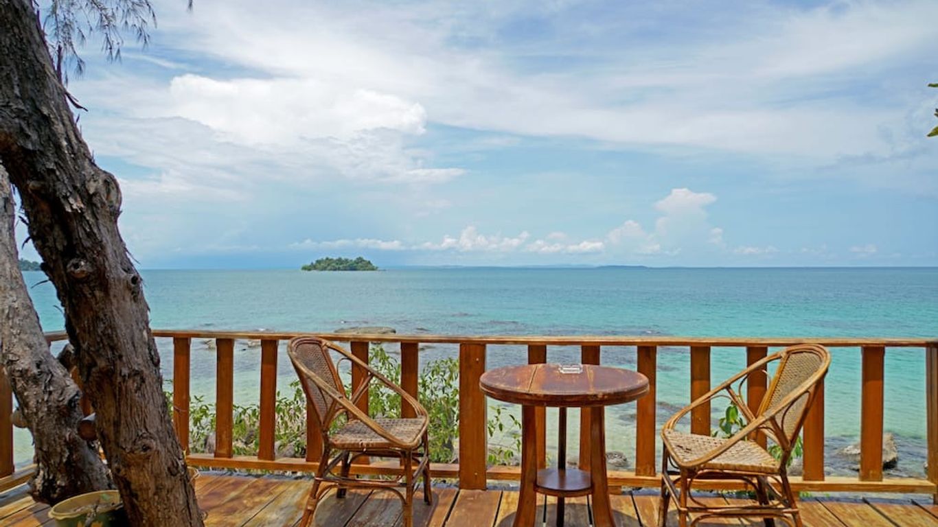 Tree House Bungalows Resort