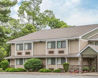 Quality Inn Hyde Park Poughkeepsie North - Hyde Park - Edificio
