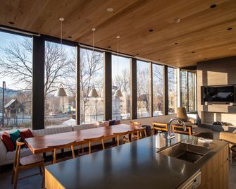 Niseko Central Houses and Apartments - Niseko - Comedor