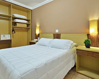 Plaza Inn Flat Araxá - Araxa - Ložnice
